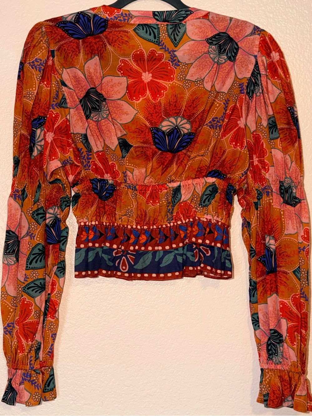 Farm Rio Women’s Size Small V-Neck Blouse - Picture 2 of 7